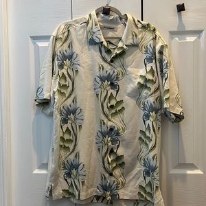 Tommy Bahama Button Down